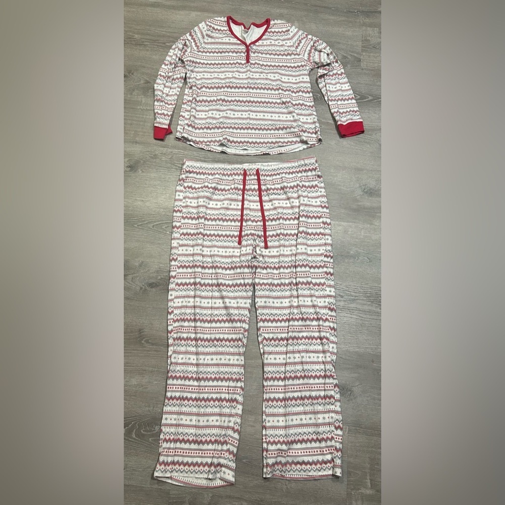 Lauren Conrad Adult Christmas Pajamas - Picture 2 of 6